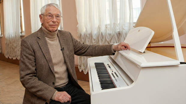 Тайна его планеты: 100 лет композитору Александру Зацепину