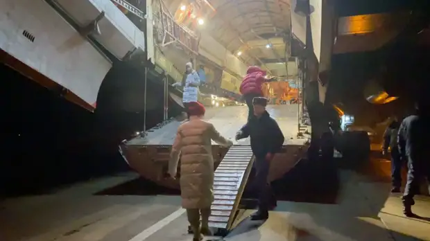 Из Алма-Аты в Россию вылетели три военных самолёта с российскими гражданами