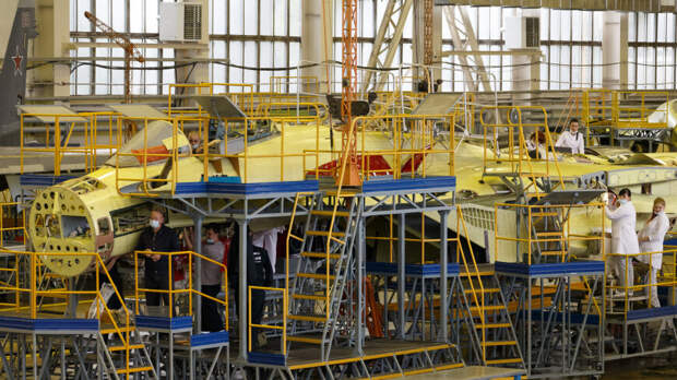 Российский самолет SJ-100 успешно прошел предполетные испытания