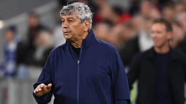 Тренера сборной Румынии по футболу Луческу госпитализировали