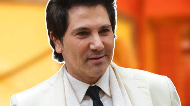 «Прекрасно держится!»: 56-летний артист поразил внешностью без морщин: Авраам Руссо: как после покушения и обвинений жены в тирании он нашел мир и прощение