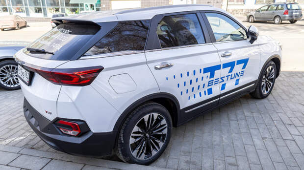 Geely, Chery, Bestune и BAIC сократили линейки в РФ: что исчезло и что вернется