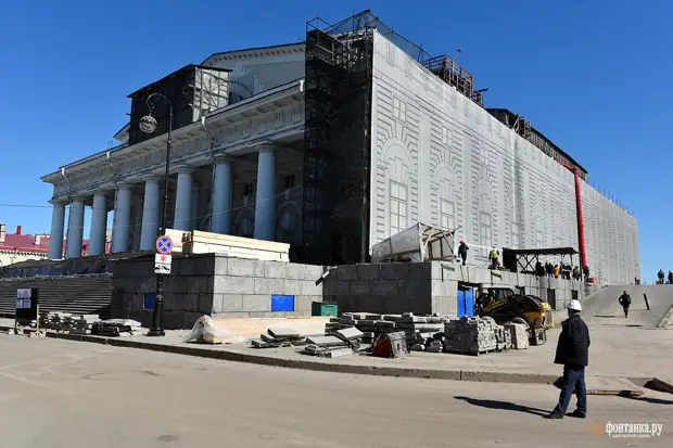 «Новости, от которых у всех волосы дыбом встали, появились из ниоткуда». Что происходит с Биржей