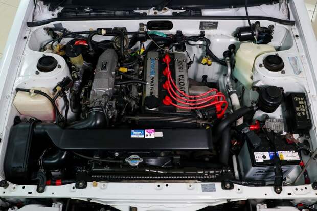 Культовая Corolla AE86 продается в Великобритании 