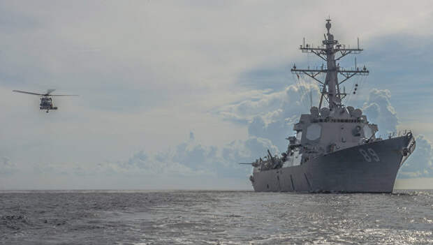 Эсминец Mustin ВМС США в Южно-китайском море. Архивное фото