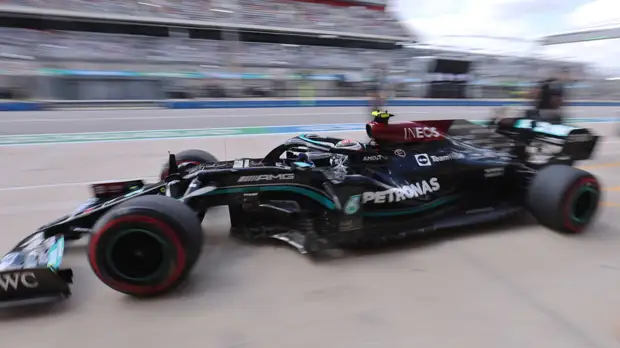 Боттас стал лучшим в первой свободной практике Гран-при США