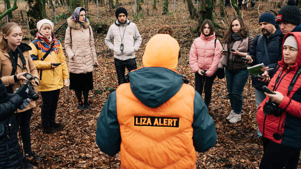 Волонтеры "ЛизаАлерт" ищут пропавшую в Самарской области трехлетнюю девочку