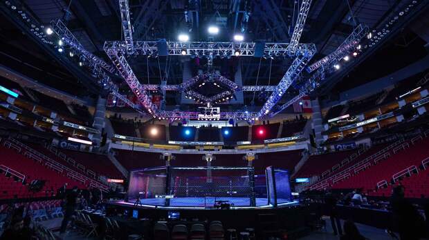 Абсолютный рекорд: легенды UFC проведут реванш спустя 17 лет 