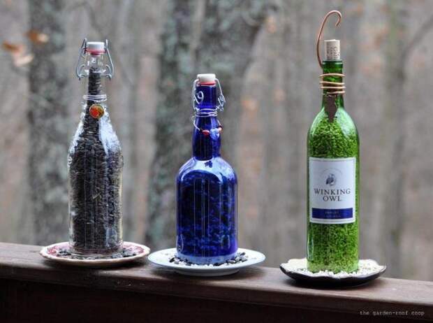 Поделки из стеклянных бутылок для вашей дачи