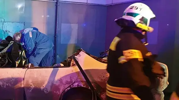 Опубликованы кадры аварии у вестибюля МЦК в Москве