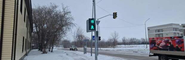 На проблемном перекрестке в Караганде установили светофор