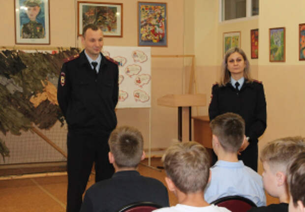 В рамках Всероссийской межведомственной комплексной оперативно-профилактической операции «Чистое поколение-2025» полицейские и общественники Самарской области побеседовали с юношами и девушками о важности...