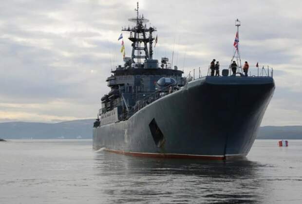 Подоляка: шесть десантных кораблей России могут реализовать худшие страхи США