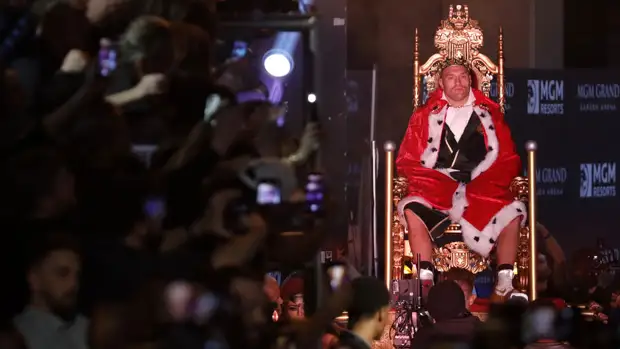 Боксер Тайсон Фьюри рассказал о желании вернуться в рестлинг