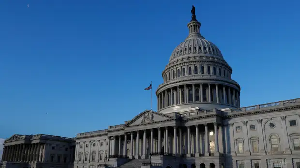 Эксперт рассказал о возможных последствиях шатдауна для США