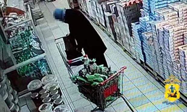 В Архангельске задержан мужчина за кражу 120 пачек масла