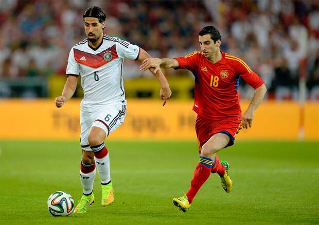 Три необычных правила в сборной Армении: что там запрещалось делать долгие годы