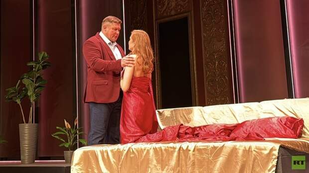 В Театре на Трубной состоялась премьера спектакля «Жёлтый карлик»