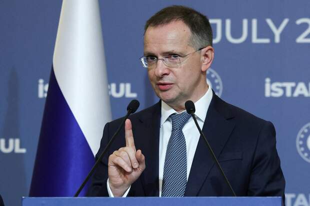 В участии Мединского на переговорах увидели сигнал для Украины и США