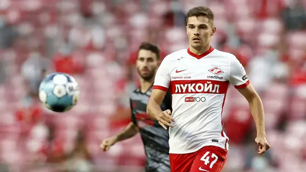 Казаков заявил, что Зобнин обратился к руководству «Спартака» с просьбой уменьшить ему зарплату