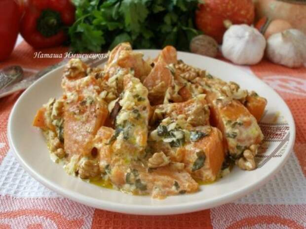 Тыква, тушеная в сметане – прекрасный гарнир к мясу!