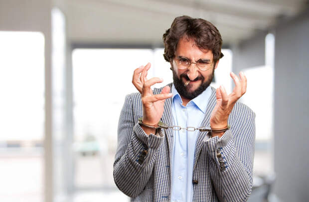 Француз приехал в Москву разоблачать русских. На второй день к горлу подступил ком