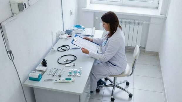 Больничный по-новому. Почему Минздрав сократил сроки лечения гриппа и обновил стандарты