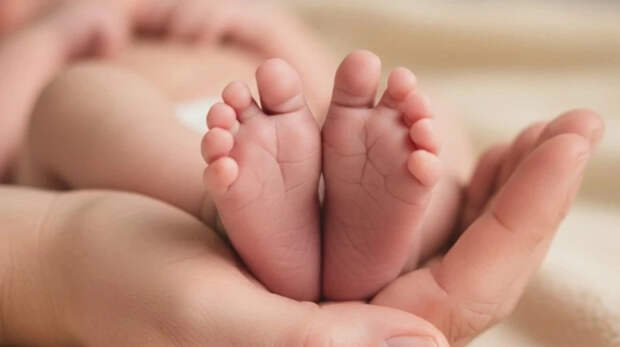 Need to Know: 63-летняя китаянка родила дочь после смерти сына от рака