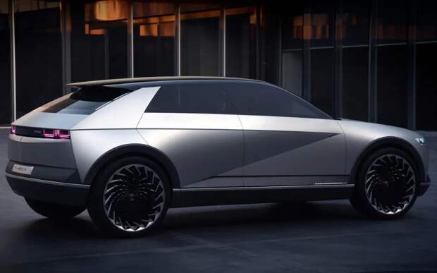 Hyundai 45 Concept: электромобиль будущего в стиле ретро