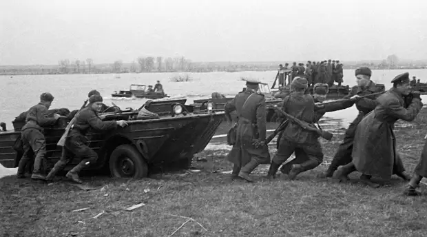 «Колоссальная подлость»: как ветерана Великой Отечественной затравили представители несистемной оппозиции