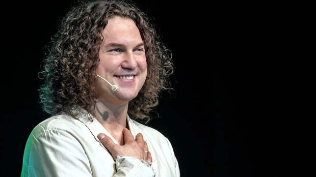 От деревенского самоучки до звезды фолка: Александр Бардин покорил Гнесинку, ушел от Кадышевой и стал «четырехкратным олимпийским чемпионом» по отцовству за 21 год брака