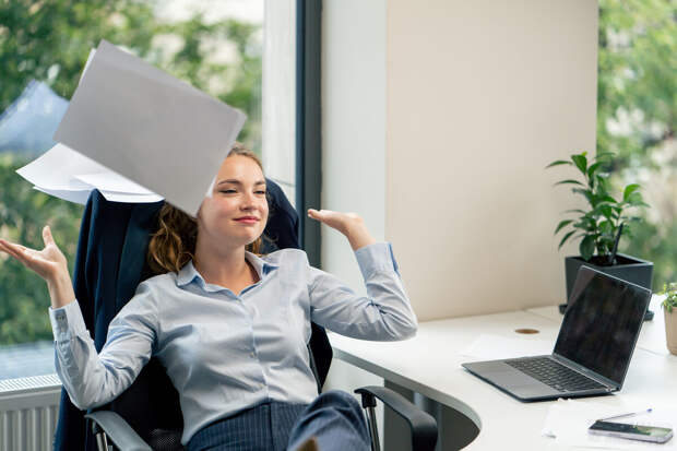 Депутат Бессараб: никакие идеи об увлечении рабочих часов в России не пройдут