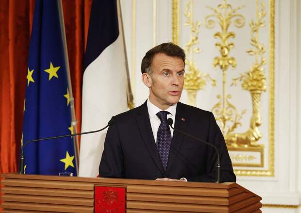 В США поразились реакцией Макрона на слова Трампа о его жене