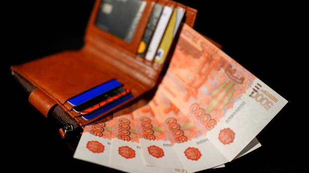 Кредитка вместо дебетовки: какими рисками может обернуться «схема от блокировок»