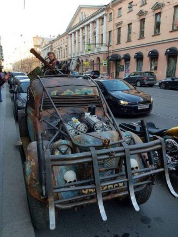Странные автомобили на дорогах общего пользования (32 фото)