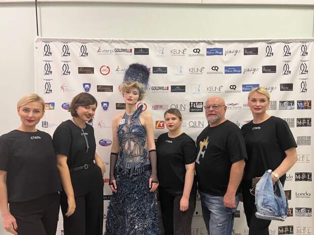 На подиуме платье представила студентка Мария Лисовая. Предоставлено Московским образовательным комплексом им. Виктора Талалихина