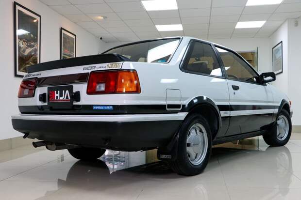Культовая Corolla AE86 продается в Великобритании 