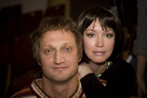 Кадр из фильма *Псевдоним для героя*, 2010 | Фото: kino-teatr.ru Кадр из фильма *Псевдоним для героя*, 2010 | Фото: kino-teatr.ru