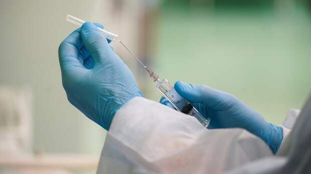 Онищенко указал на необходимость усиления вакцинации от оспы обезьян