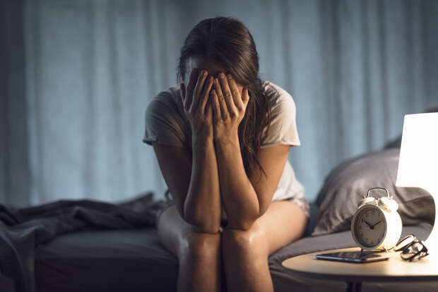 Россиян предостерегли от желания отоспаться впрок на новогодних праздниках