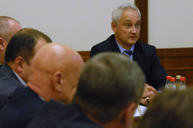 Белоусов поздравил военных юристов с праздников