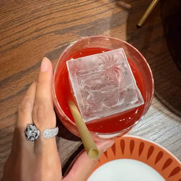 Фото Виктории Лопырёвой