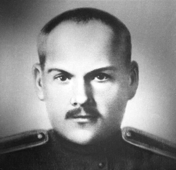 Николай Крыленко. Sputnik