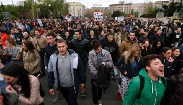 В Белграде оппозиция требует отставки президента Сербии | Продолжение проекта «Русская Весна»