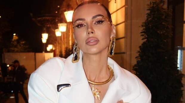 Адвокат Оксаны Самойловой заявил, что это она настояла на мировом соглашении: видео Super