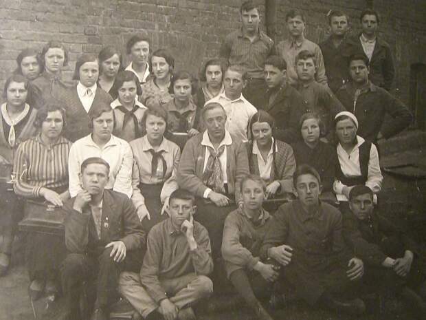 1935..Москва, школа №7 на ул Большие Каменщики.jpg 1935..Москва, школа №7 на ул Большие Каменщики.jpg