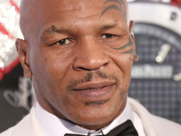 Легендарный американский боксер. Mayc tuyson. Майк тайсон фотосессия. Mike tyson 2022. Mike tyson.
