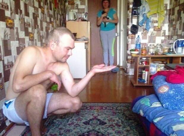 18 фото с сайтов знакомств, которые можно увидеть только в России