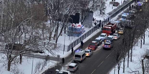 Стрельба в московском МФЦ из-за просьбы надеть маску. Есть жертвы Стрельба в московском МФЦ из-за просьбы надеть маску. Есть жертвы
