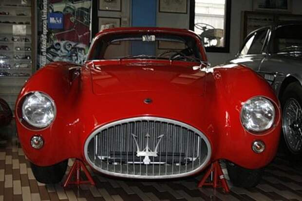 Коллекция автомобилей сыровара Панини﻿ (20 фото)